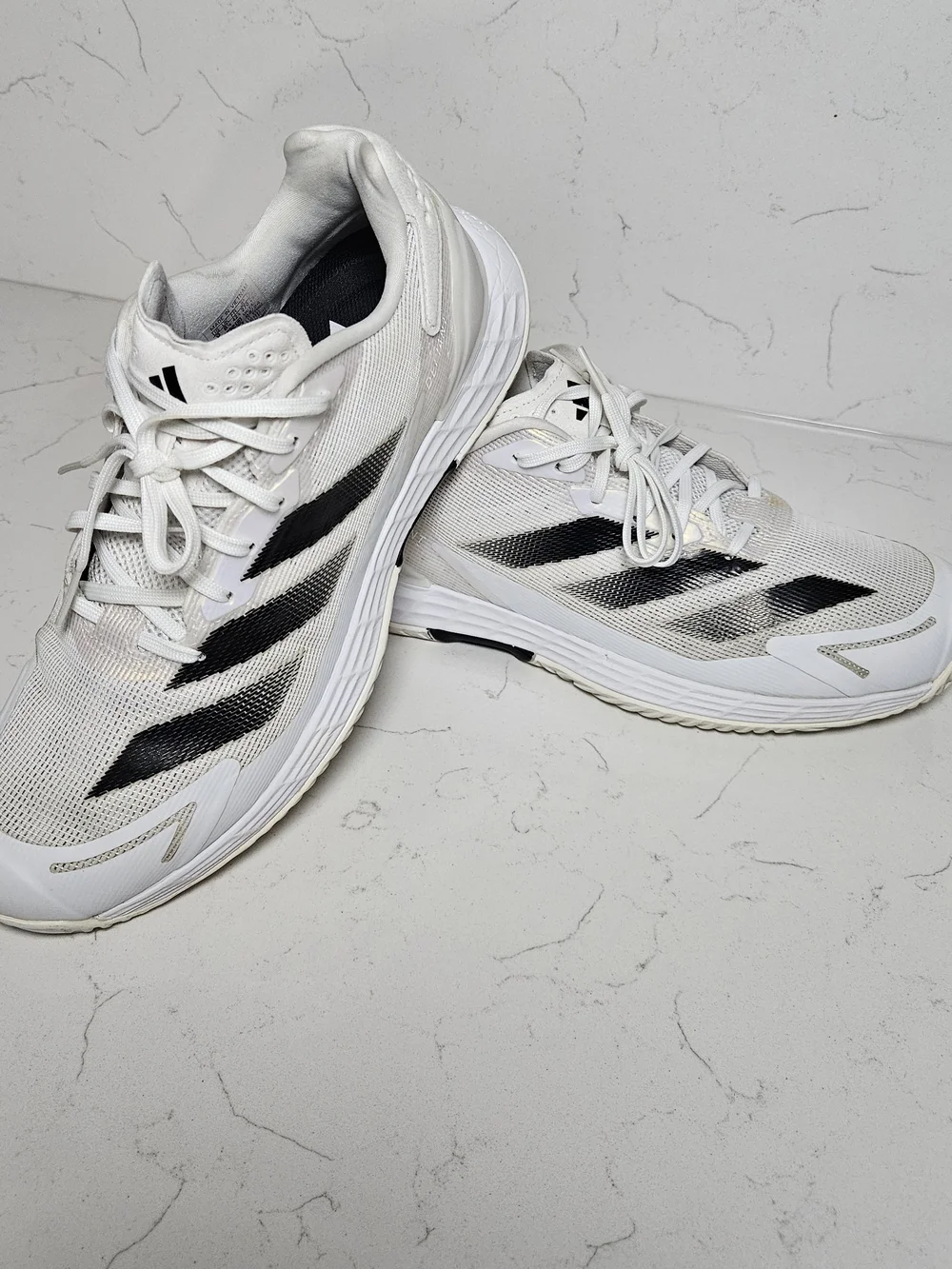 Adidas Men's Defiant Speed 2 Tennis Shoes Size 9